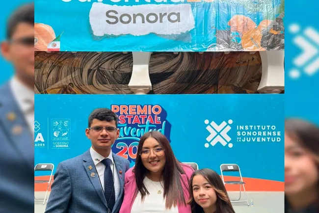 Ganan nogalenses Premio Estatal de la Juventud