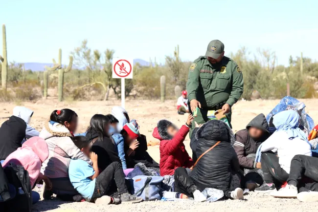 Detienen en Arizona a más de 18 mil migrantes