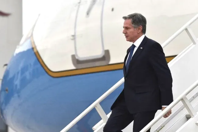 Llega Antony Blinken para reunión con López Obrador