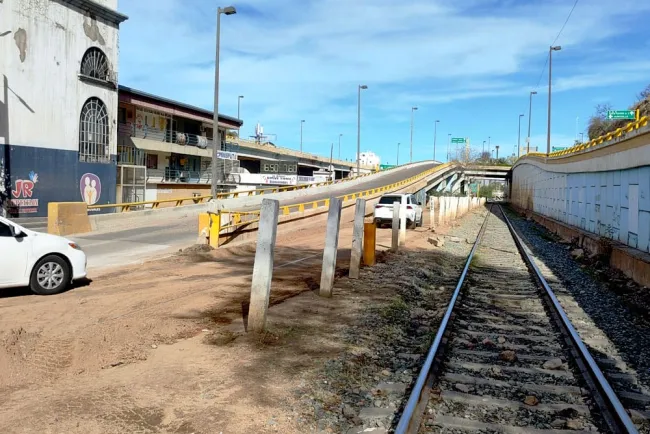 Dan mantenimiento a acceso de la línea Sentri