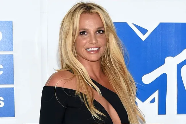 Anuncia Britney Spear su retiro