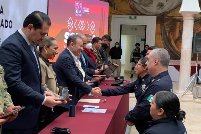 Gobernador encabeza ceremonia del Día del Policía