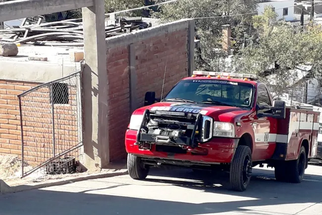 Resulta vivienda dañada por explosión de gas; no hubo personas lesionadas