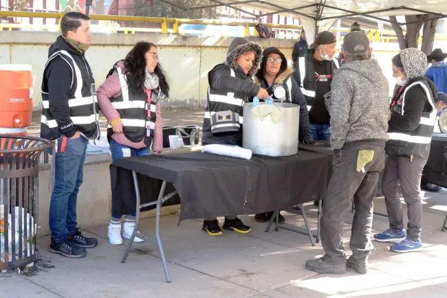 Reactivan comedor comunitario para personas vulnerables