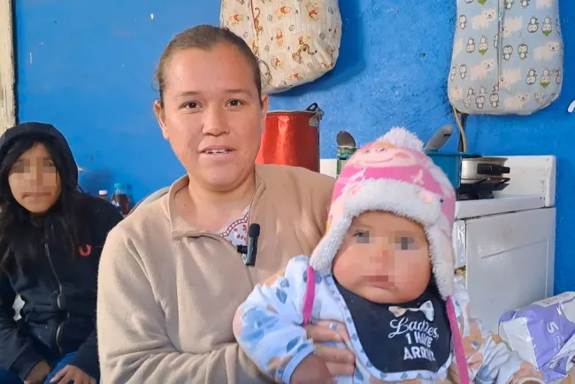 Pide ayuda madre de niño con leucemia