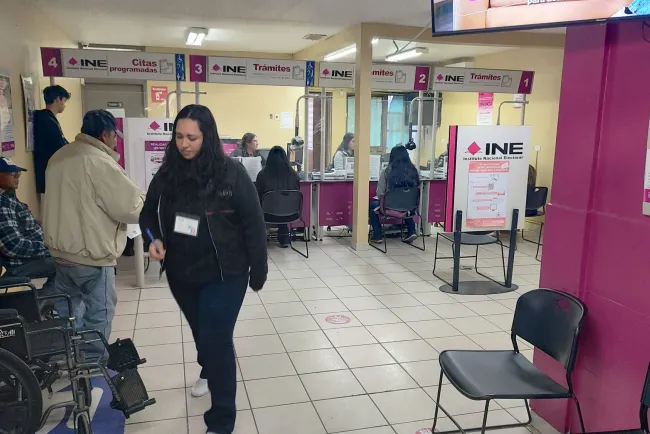 Convoca el INE a actualizar credencial