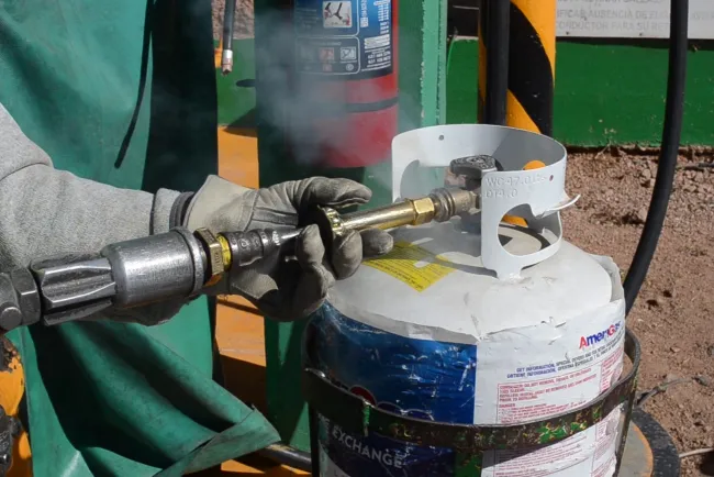 Profeco supervisa servicios en gaseras