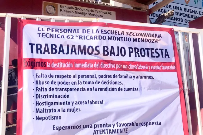 Denuncian acoso laboral en secundaria