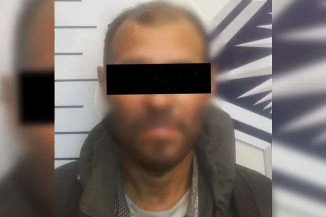 Detienen a persona con orden de aprehención