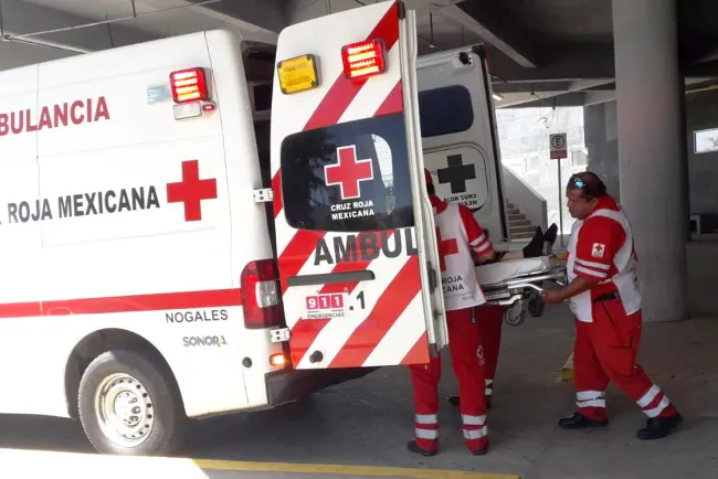 Atropellan a mujer de avanzada edad; resultó con múltiples lesiones