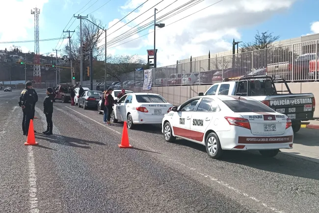 Continúan operativos para taxistas locales