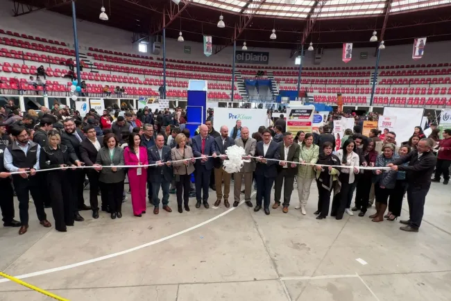 Asisten nogalenses a Feria de Empleo número 11