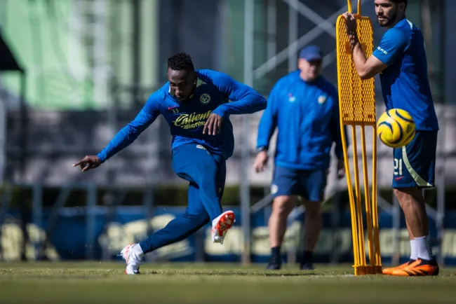 Chocan punteros en la Liga MX