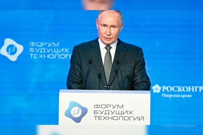 Revela Putin que están cerca de crear vacunas contra el cáncer