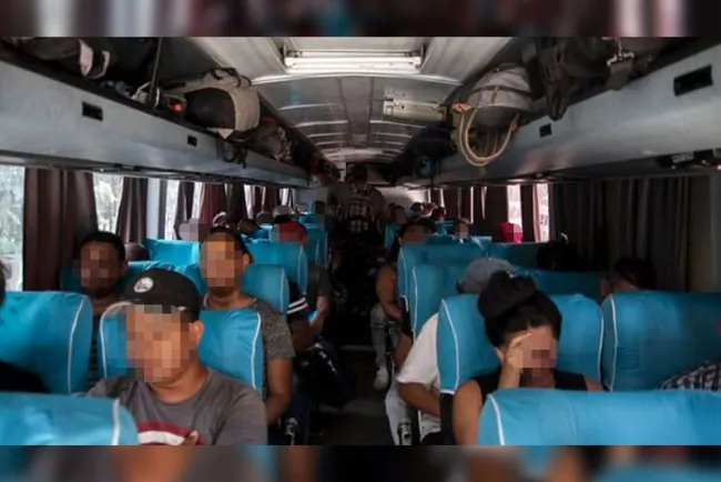 Anuncia EU castigo a empresarios de transportes que faciliten migración irregular