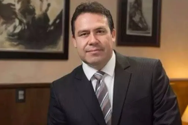 Será Darbe López nuevo director de Isssteson