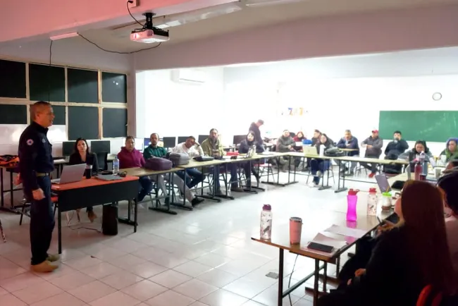 Lleva la UMPC pláticas de prevención a planteles educativos