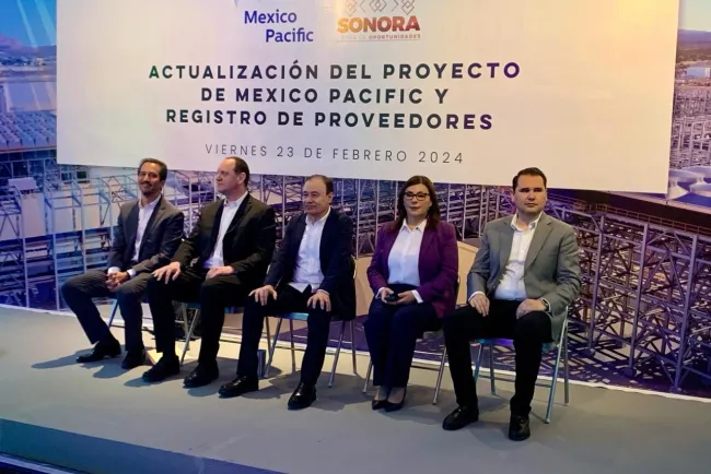 Presentan avances de planta de licuefacción de gas