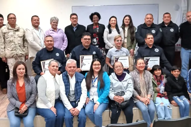 Celebran al Policía del Mes de enero del 2024