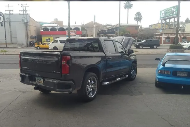 Localizan camioneta con reporte de robo en EU