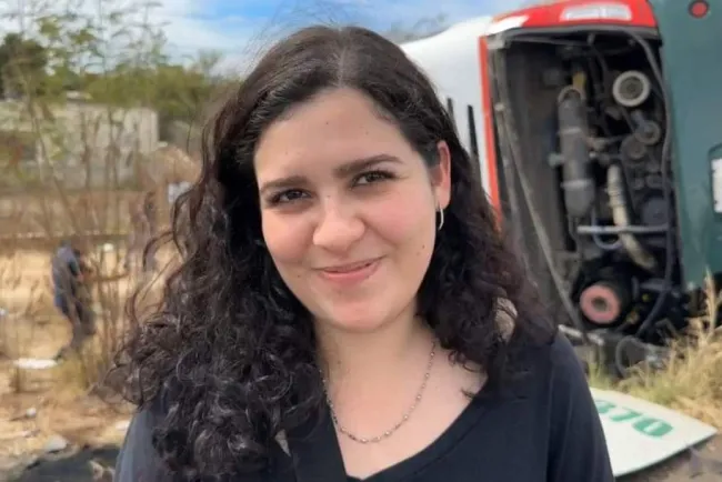 Se convierte en heroína estudiante de enfermería en camionazo