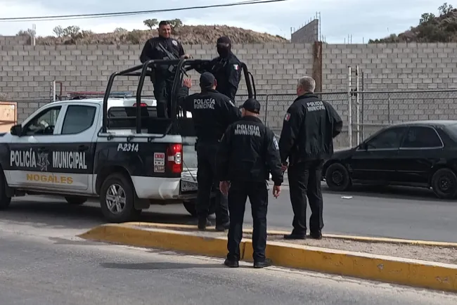 Ataca sujeto a estudiante para robarla