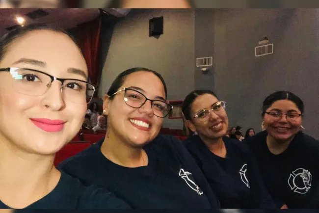 Un sueño cumplido; mujeres ‘tragafuegos’