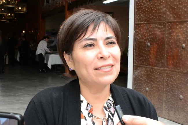 Motivan a mujeres para incursionar en la ciencia y tecnología