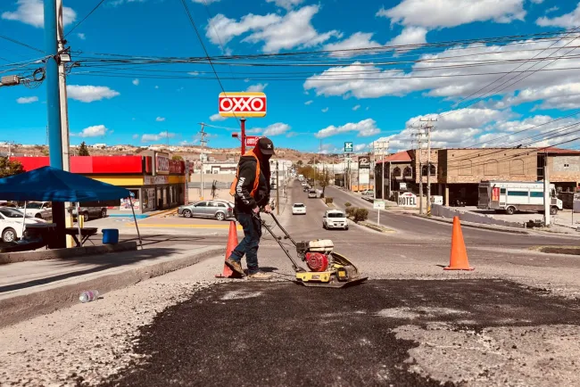 Brindan mantenimiento en calles del sector Las Bellotas