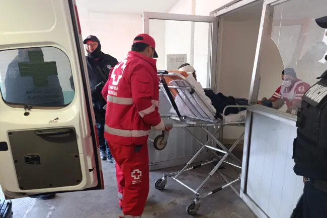 Agreden a hombre con machete y lo internan en hospital