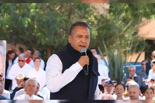 Coinciden Beltrones y Zambrano en detener destrucción de instituciones