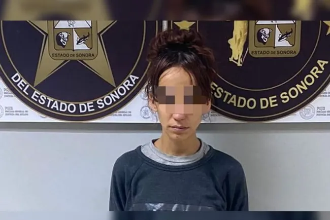 Detienen a mujer en posesión de pastillas de fentanilo