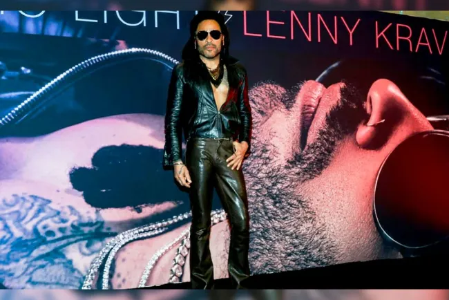 Presenta Lenny Kravitz nuevo disco en México