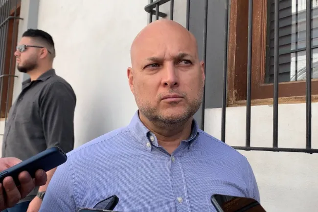 Investigan a agente de la AMIC por ocasionar accidente de tránsito 