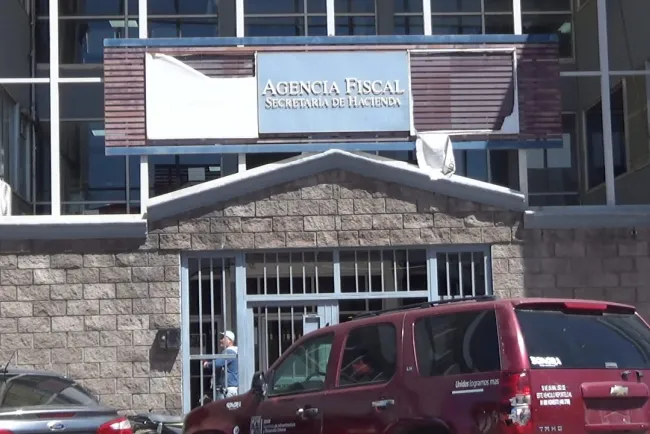 Incrementa pago de placas 25% por recargos