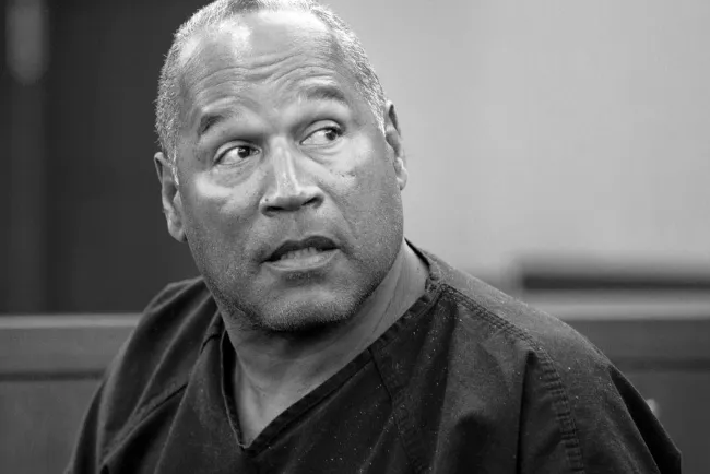 Fallece O. J. Simpson tras lucha contra el cáncer; ex futbolista acusado de asesinato