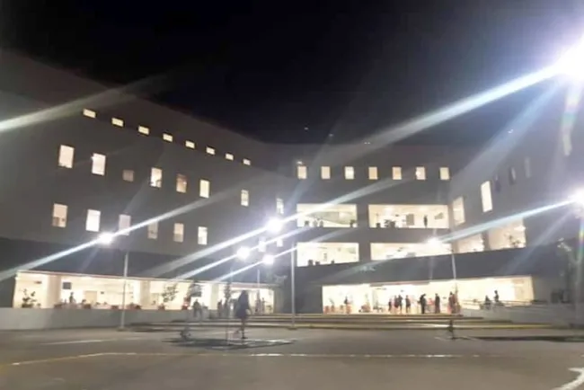 Sufre menor quemaduras por jugar con gasolina