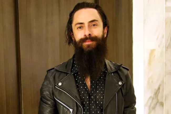 Jay de la Cueva le agradece todo a su papá