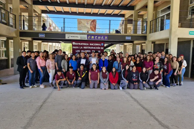 Fortalecen seguridad y prevención en Preparatoria Municipal