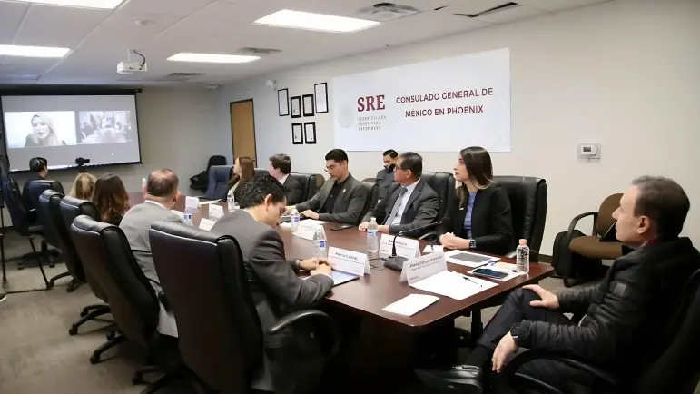 Gobernador facilita acceso a servicios del Registro Civil para sonorenses en Arizona
