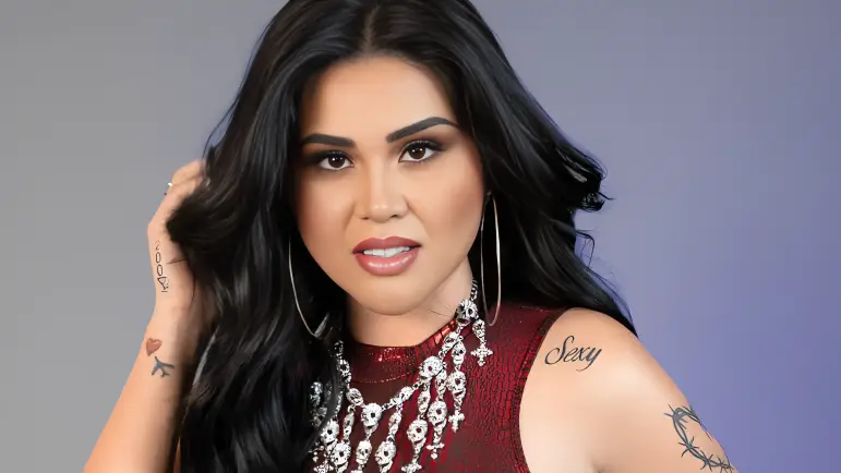 Gomita abandona evento infantil por petición musical
