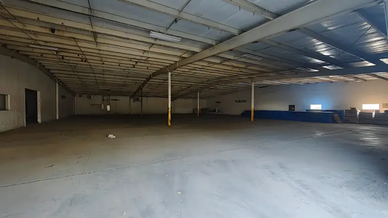 FOPIN autoriza nave industrial como albergue para migrantes
