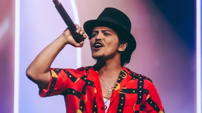 Bruno Mars niega deuda millonaria con MGM: Spotify lo respalda
