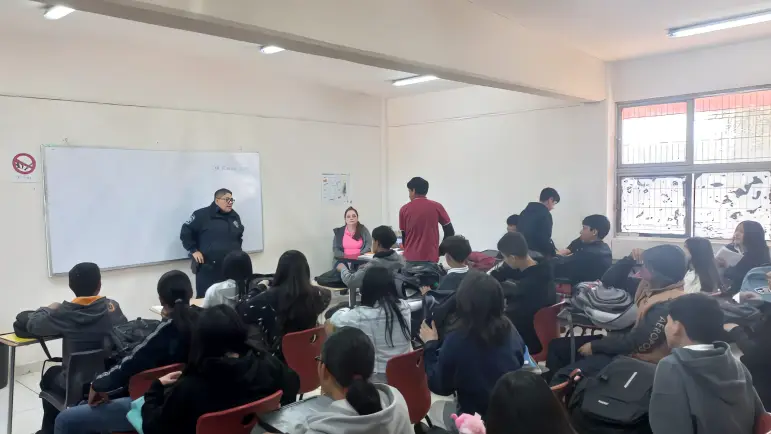 Fortalecen prevención de adicciones y delito en escuelas de Nogales
