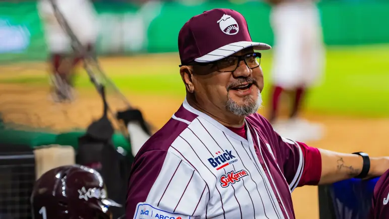 Vizcarra seguirá al frente de Tomateros
