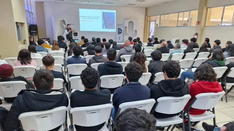 Tecnológico de Nogales imparte seminario sobre semiconductores
