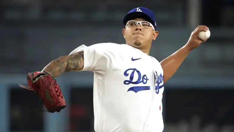 El futuro incierto de Julio Urías tras su suspensión
