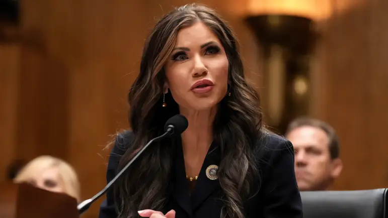 Noem concluye gira mexicana con encuentro crucial con Sheinbaum
