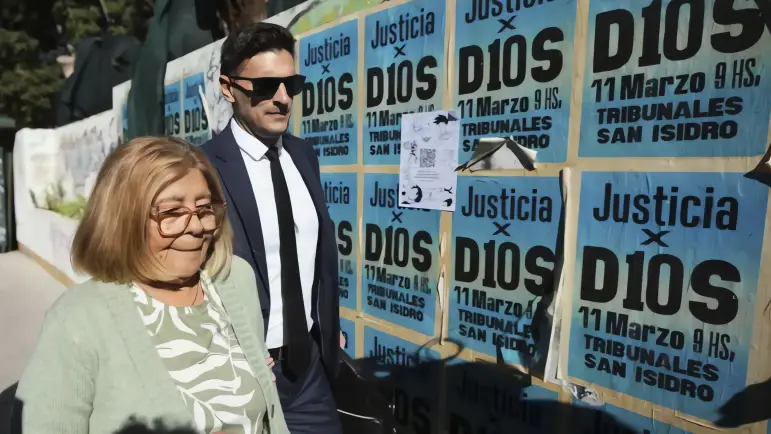 La batalla por el legado de Maradona sacude los tribunales
