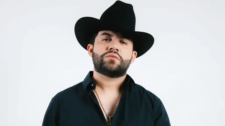 Conriquez se aleja del sonido tumbado
